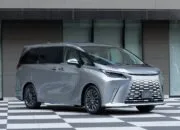Interaksi Singkat dengan MPV Mewah Lexus Seharga Rp 2 Miliar Lebih