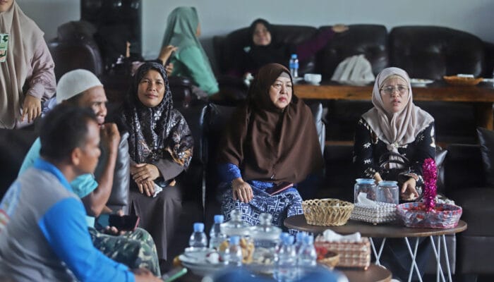 Sukirman Kenalkan Potensi Bangka Barat ke Rombongan Desa Namang yang Studi Banding ke Air Putih