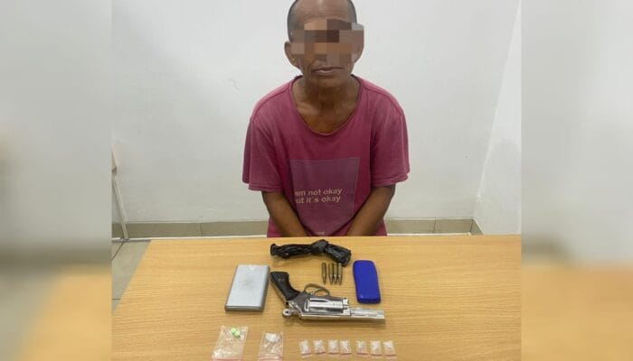 Miliki Puluhan Gram Narkoba dan 1 Pucuk Senpi Rakitan, Polisi Tangkap Pria Paruh Baya