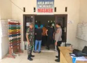 Serka Dedi Irawan dan Sertu Feri Arianto Amankan Rekapitulasi Hasil Pemilu 2024 di Kecamatan Parittiga