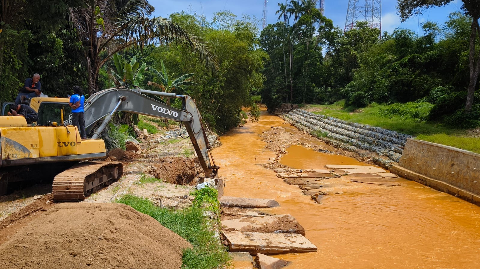 Sebagian dinding panel penahan air yang Amblas di Kolam Retensi Mentok, Kabupaten Bangka Barat (Babar), pada Jumat (16/2/2024) lalu.