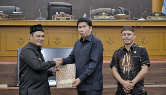 Lindungi Lahan Pertanian Pangan, DPRD dan Pemkab Babar Sepakat  Sahkan Perda