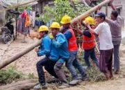 Tantangan Cuaca Ekstrem, PLN Siagakan Petugas Jaga Kelistrikan Andal selama Ramadan