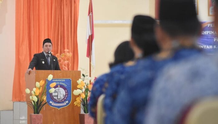 Berharap Terbentuk Sinergi Baru, Bong Ming Ming Kukuhkan 59 Pejabat di Lingkungan Pemkab Babar