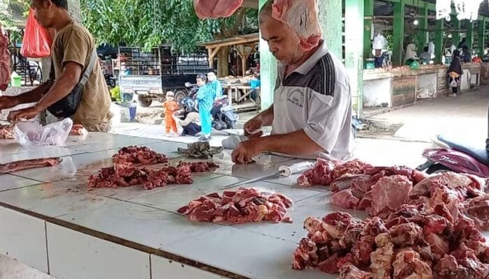 Pedagang di Pasar Mentok Mengeluh, Sebut Omset Turun 50 Persen