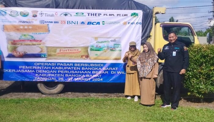 Ringankan Beban Masyarakat, BSB Cabang Mentok Bersama Pemkab Babar dan Bulog Gelar Operasi Pasar