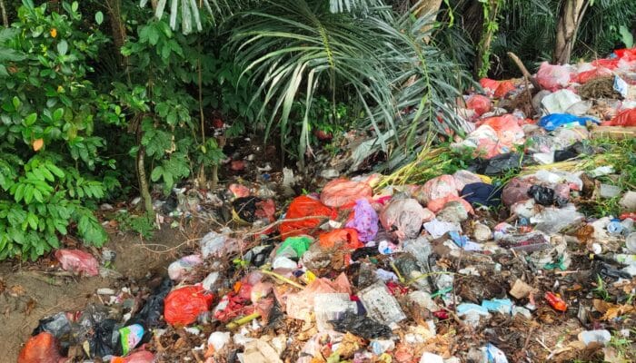 Buang Sampah Sembarangan, Warga Bangka Barat Didenda Rp. 50 Juta