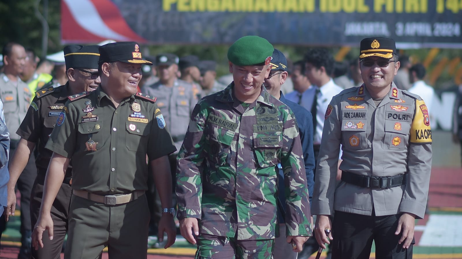 Kapolres Babar bersama Dandim 0431/Babar ,serta Kasat Pol PP Babar usai menghadiri apel gelar pasukan Operasi Ketupat Menumbing tahun 2024, di Mapolres Bangka Barat. (Foto/Fierly)