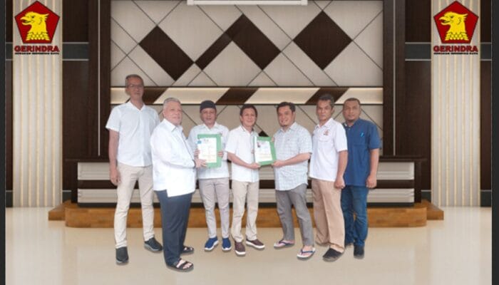 Pasangan Bersanding Kembalikan Formulir ke Gerindra Bangka Barat