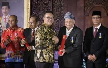 Pemkab Babar Raih Penghargaan Manggala Karya Kencana 2024, Sukirman : Mari Kita Wujudkan Keluarga yang Berkualitas di Bangka Barat