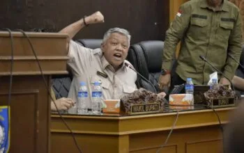 (FOTO) Tolak HTI PT BRS, Ribuan Masyarakat Tuntut PT BRS Angkat Kaki dari Babar
