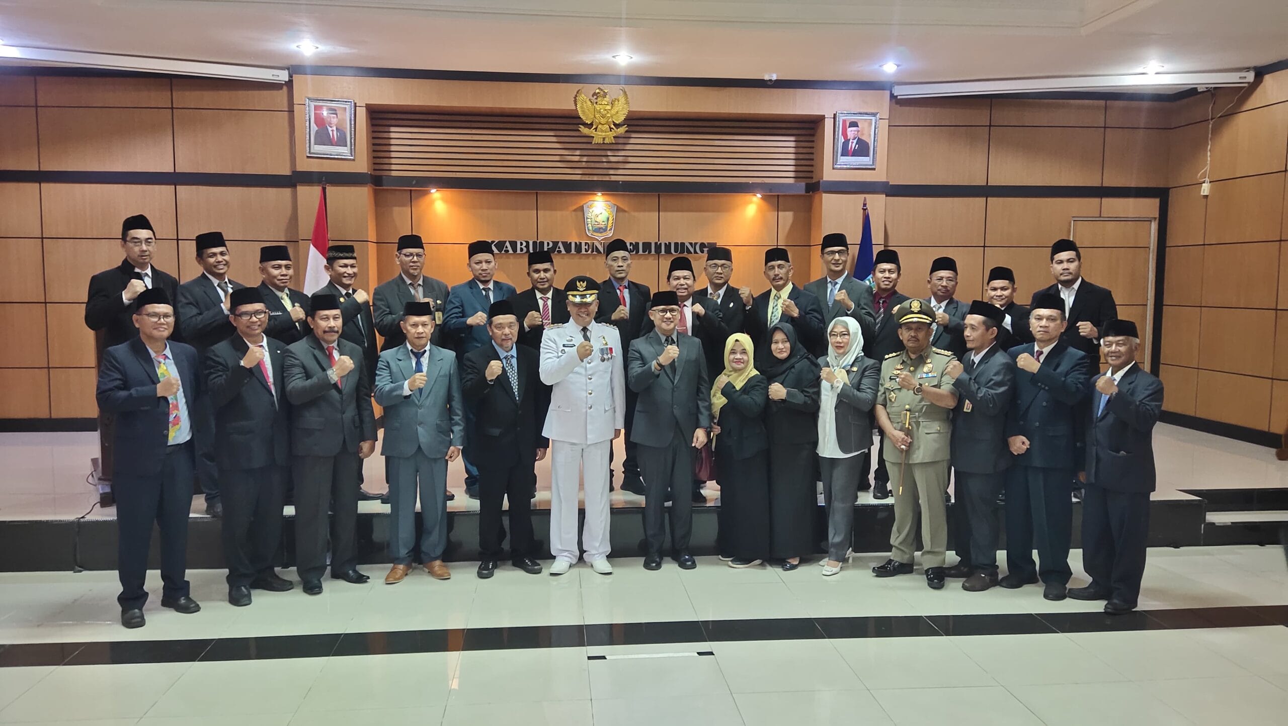 PJ Bupati Belitung Mikron Antariksa, bersama jajaran Pemerintah Kabupaten Belitung.