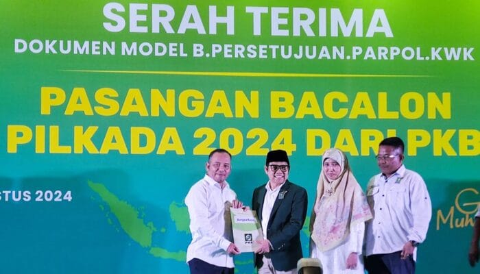Ketua Umum PKB Resmi Serahkan Berkas B1-KWK kepada Pasangan Mandiri, Mansyah: Alhamdulillah