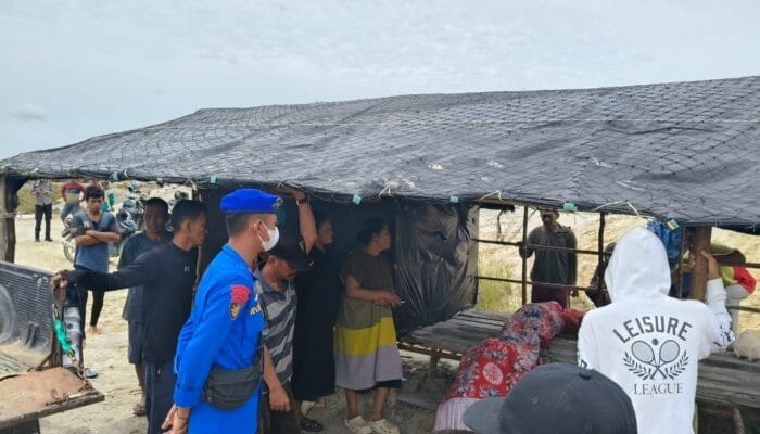 Warga Jebus Digegerkan Penemuan Mayat Perempuan Tergeletak di Pinggir Pantai