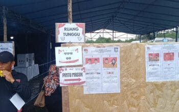Caption: Tempat Pemungutan Suara (TPS) Pilkada 2024.