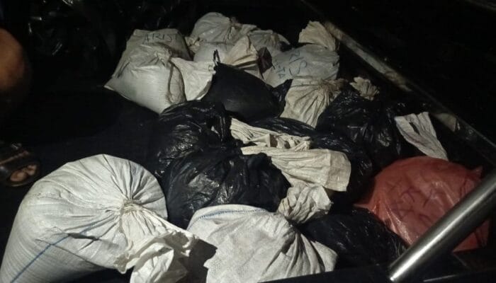 Polisi Tetapkan 2 Tersangka Penggelapan Pasir Timah Hampir 1 Ton di Belolaut