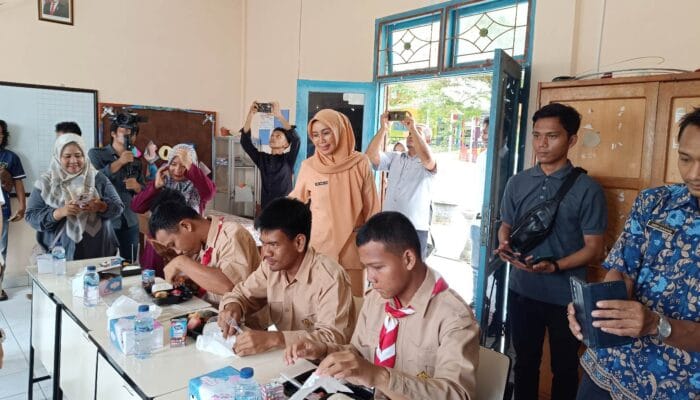 Pemkab Babar Uji Coba Makan Bergizi Gratis di SLBN Mentok