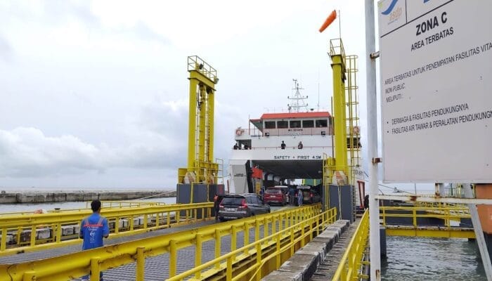 Tiket Kapal Feri untuk Kendaraan Roda Empat Habis Dipesan sampai H-1 Lebaran
