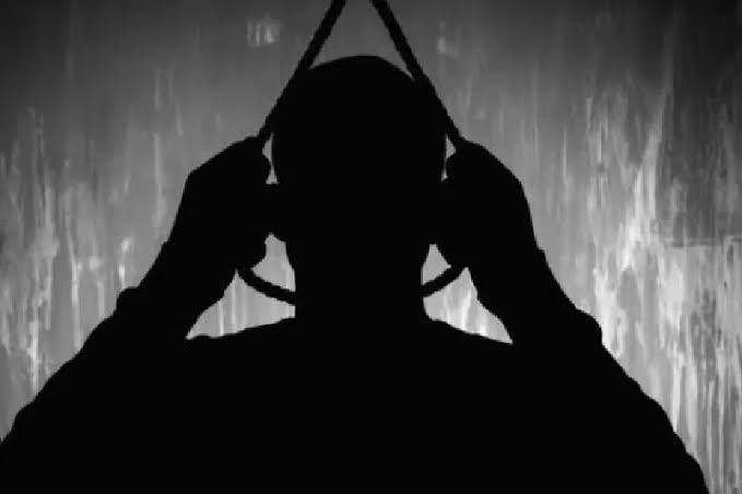 (Foto ilustrasi) seorang pria warga Kelapa ditemukan tergantung di pondok kebun, pada Minggu (8/12/2024)