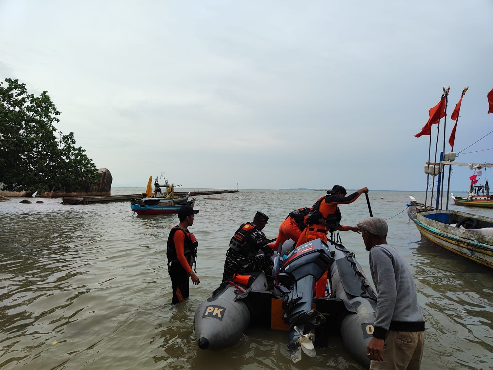 Tim SAR Gabungan gelar oprasi pencarian orang hilang di laut. (Ist)