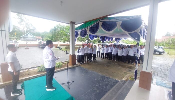 Peringati Hari Desa Nasional, Sekda Babar Ajak Masyarakat Menanam Tanaman Pangan