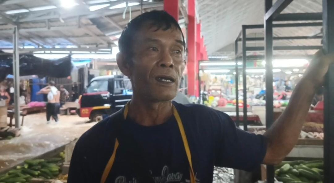 Pedagang Pasar Parittiga. Foto: Sorotanbangka.