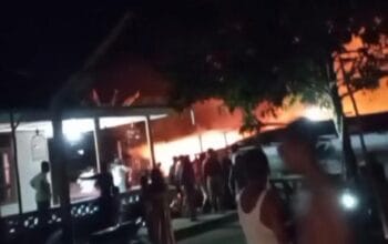 Kebakaran warung di Parittiga. Foto: Istimewa.