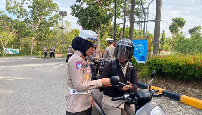 Kasat Lantas Polres Bangka Barat Rampas Handphone Wartawan Lalu Hapus Foto dan Video Liputan