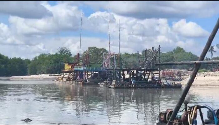 Warga Klaim Ada Penumpang Gelap Ikut Beraktivitas di DAS Selindung