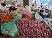 Pedagang di Pasar Mentok Keluhkan Daya Beli Masyarakat Menurun