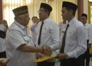 Sukirman Serahkan SK bagi 29 CPNS Bangka Barat