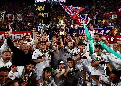 Pemain Bologna merayakan kemenangan. Foto: Akun X Bologna 1909