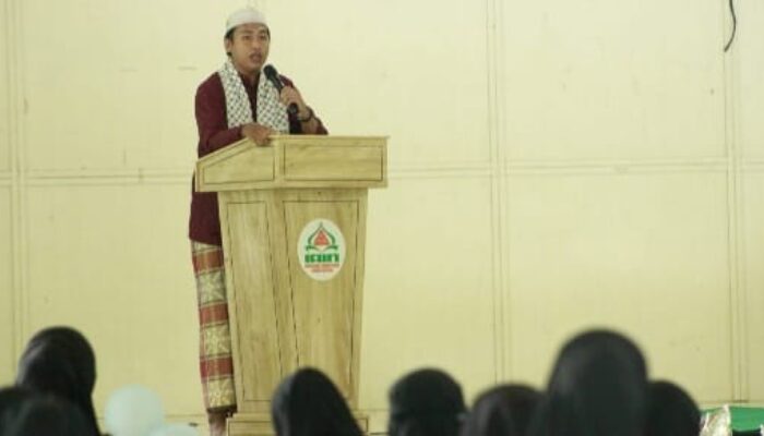 Guru, Cahaya yang Dibiarkan Redup di Usia 80 Tahun Kemerdekaan