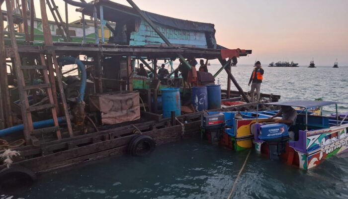 Polres Babar Amankan 4 Unit PIP dan 12 Penambang di Perairan Cupat Parittiga