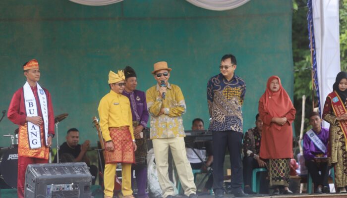 Markus Dorong Generasi Muda Ikut Jaga Kelestarian Adat Desa Simpang Tiga