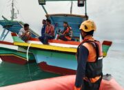Kandas di Pulau Penanas, Tim SAR Gabungan Evakuasi 5 Nelayan Manggar