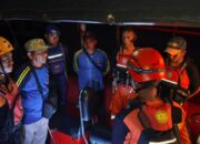 Dua Wisatawan Pantai Menara Tewas Terseret Ombak, Satu Masih Hilang