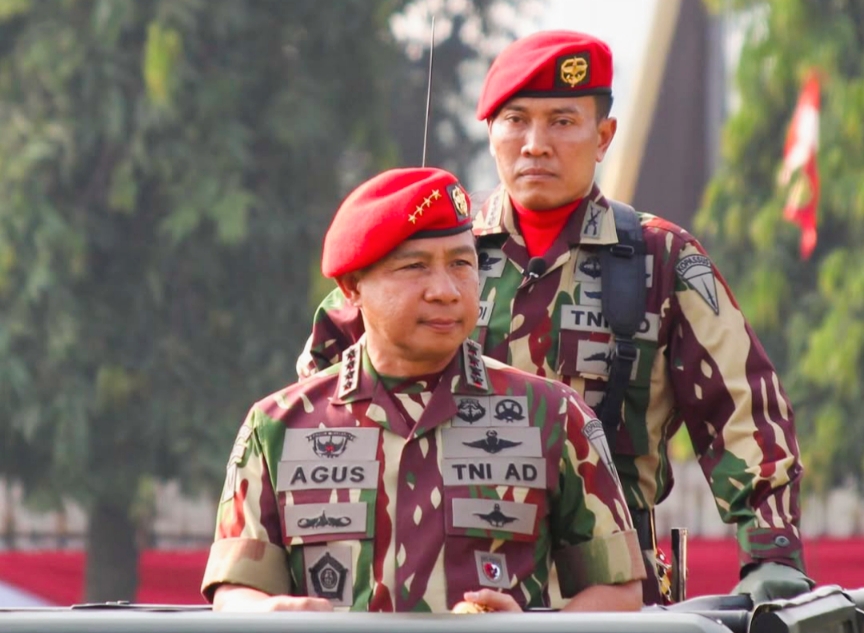 Kolonel Nur Wahyudi bersama Panglima TNI. Foto: Istimewa