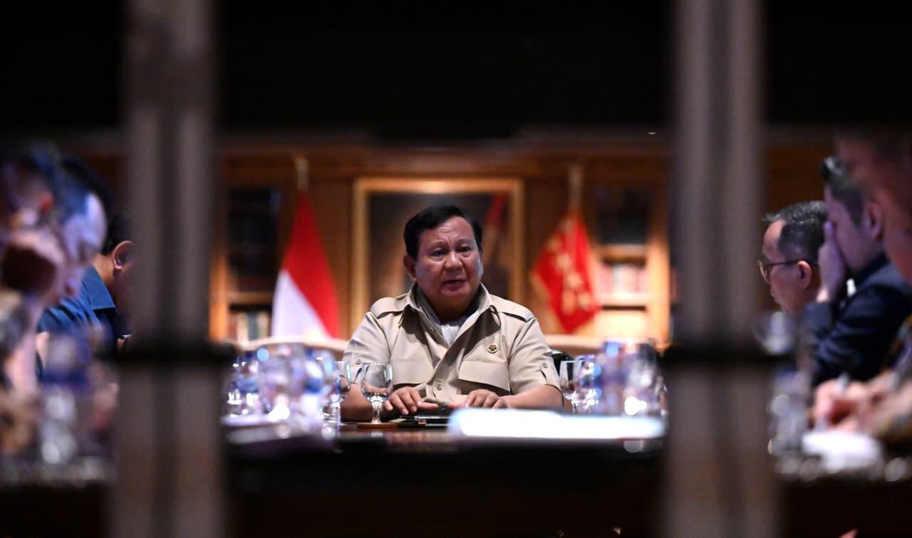 Prabowo Gelar Pertemuan Tertutup Bahas Satgas Penertiban Kawasan Hutan dan Pertambangan. Foto: Istimewa.