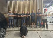 Tersangka saat diamankan. Foto: Ist/Satreskrim.