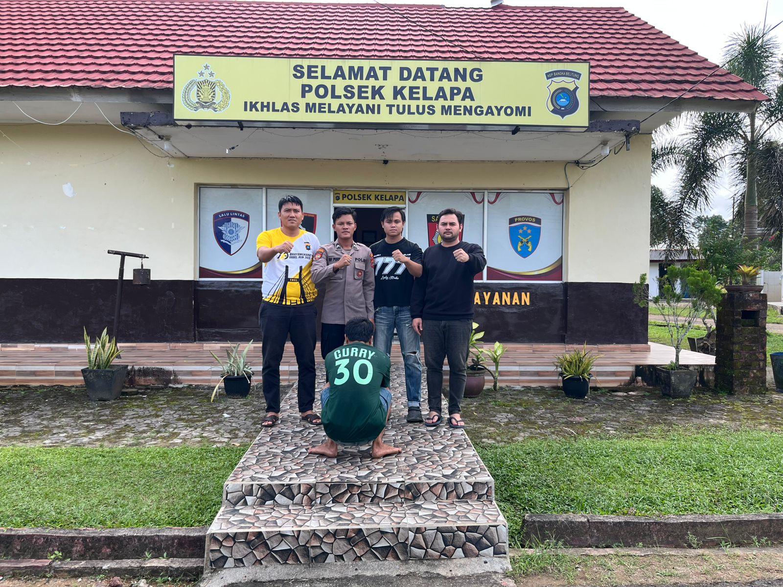 Tersangka diamankan. Foto: Ist