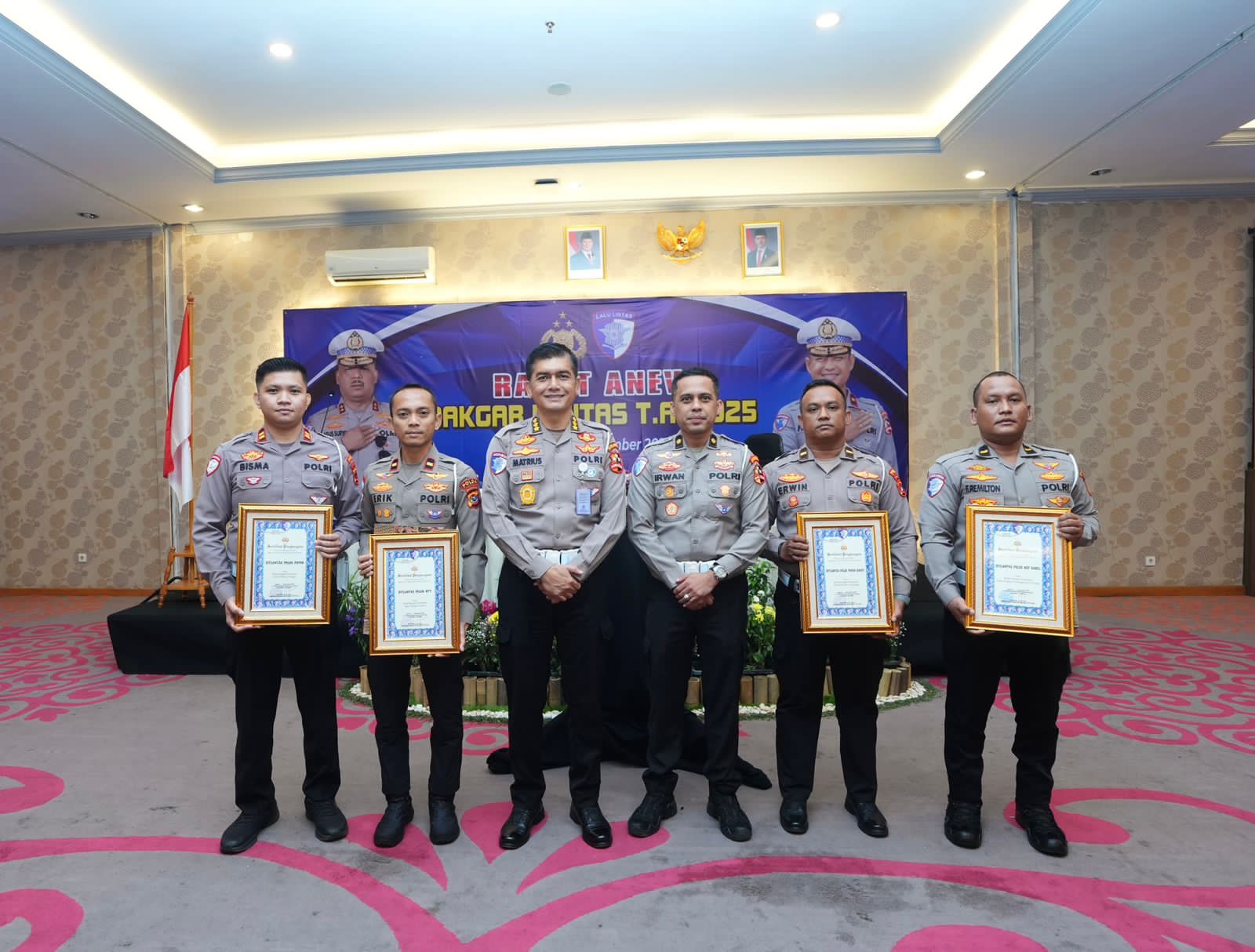 Dirlantas Polda Babel dapat penghargaan. Foto: Humas.