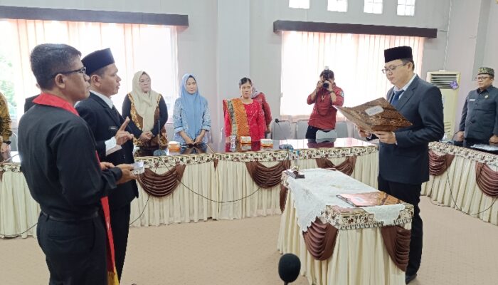 Ferdinan T Dilantik Jadi Dewan Pengawas Perumdam TSS, Markus Minta Perkuat Kualitas Layanan Publik