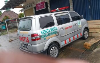 Ambulans di Mentok. Foto: Istimewa.