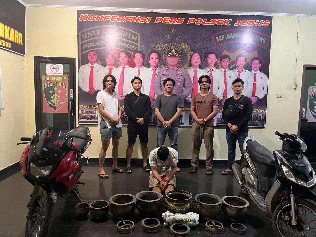 Tersangka AG diamankan polisi. Foto: Ist