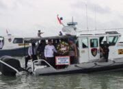 Tabur bunga Satpolairud. Foto: Humas