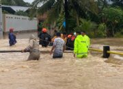 Kapolres Bangka Barat Siagakan Personel di Titik Rawan Banjir, Pastikan Akses Jalan Normal