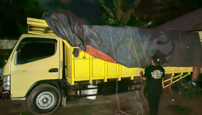 Polisi Gagalkan Pengiriman 2,4 Ton Timah Ilegal ke Jakarta