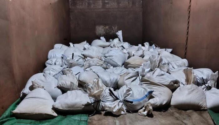 TNI AL Gagalkan Penyelundupan 50 Ton Pasir Timah  