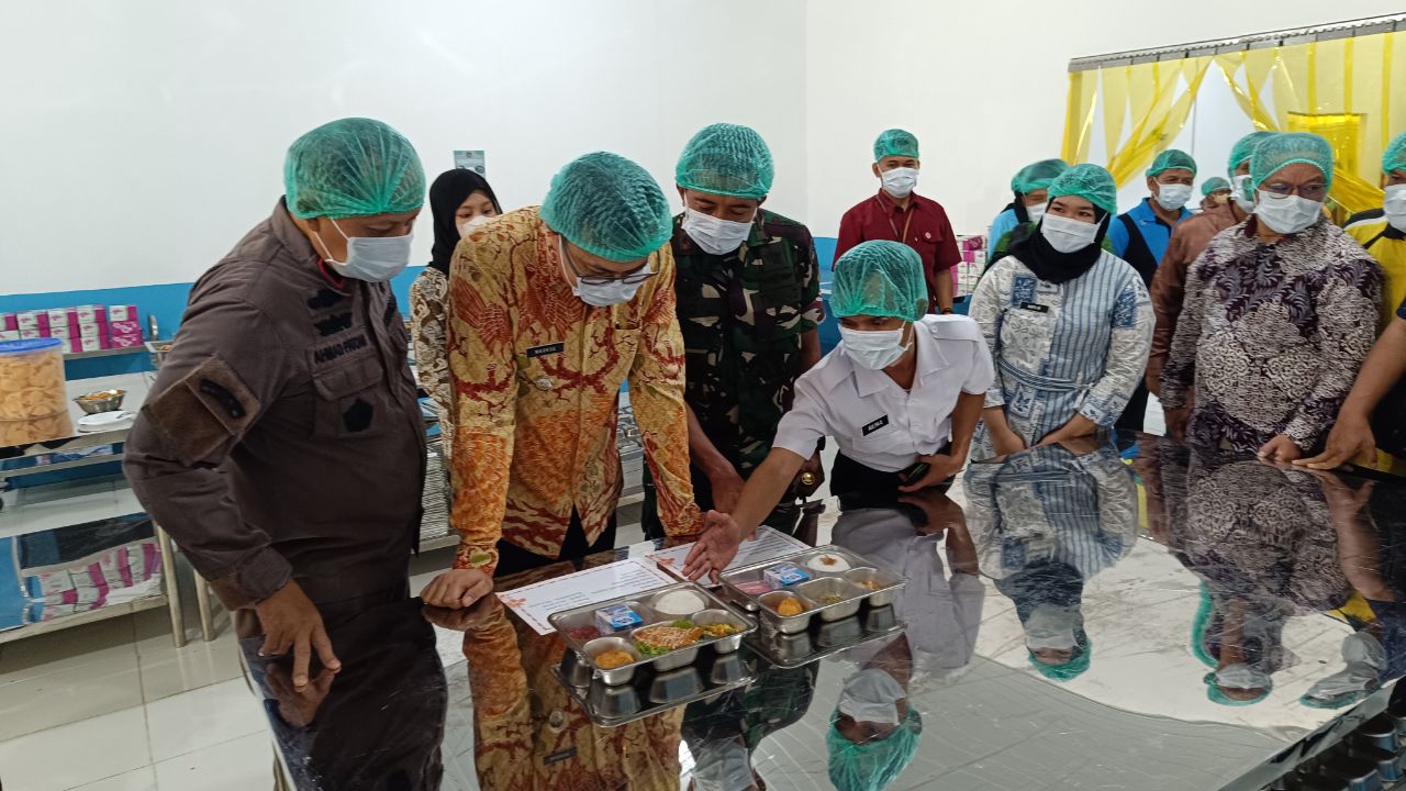 Peninjauan MBG Simpang Teritip. Foto: Rizki Ramadhani.